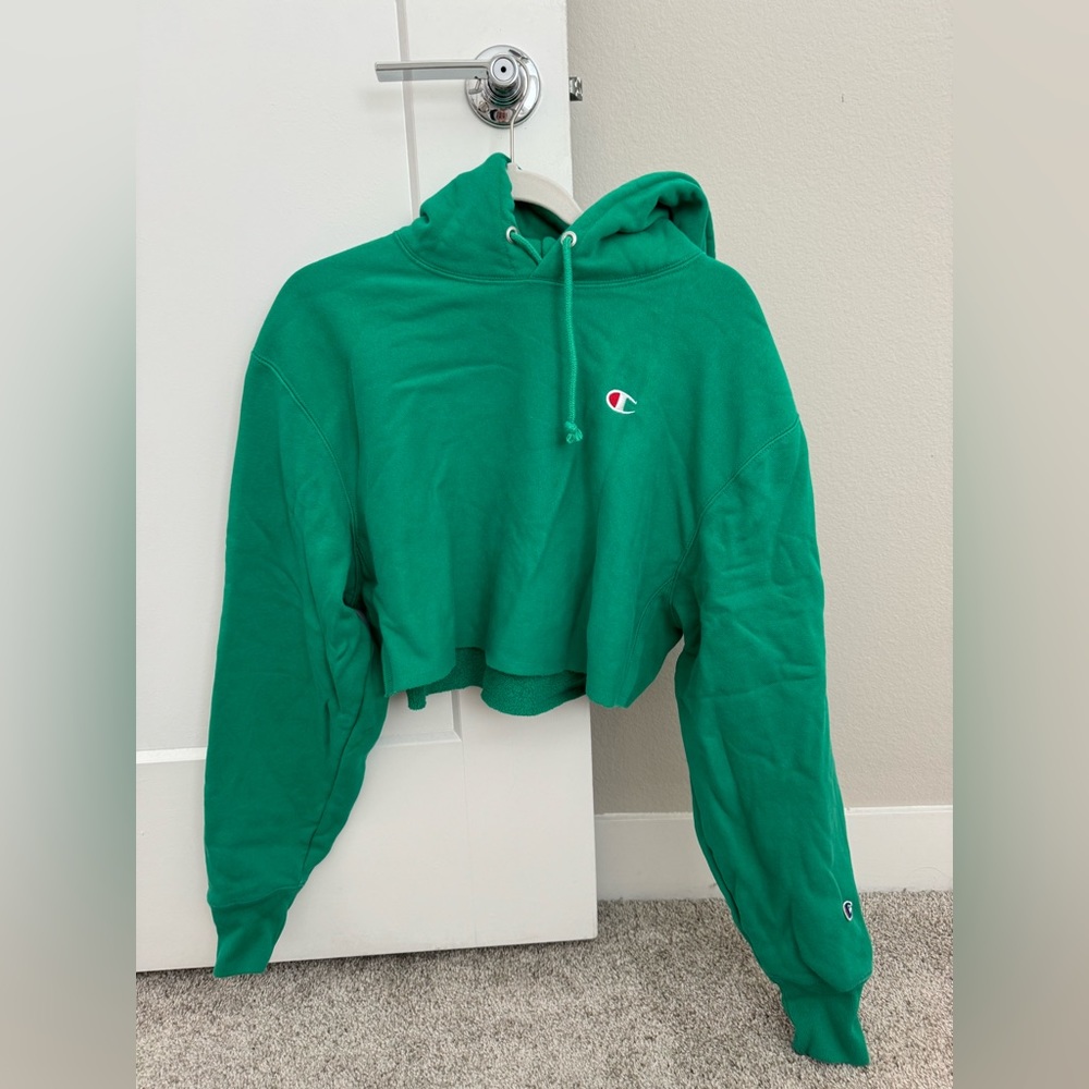 Green cropped Champion Hoodie